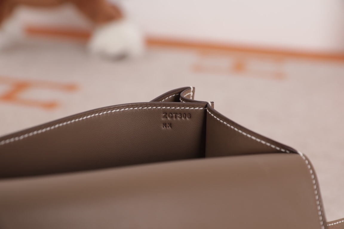 에르메스 콘스탄스18 에토프 로즈골드 버클 앱송